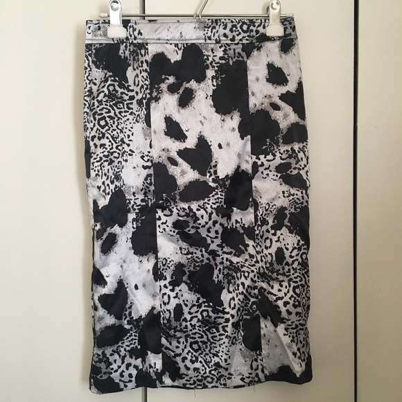 WD.NY Dresses & Skirts - Print Pencil Skirt